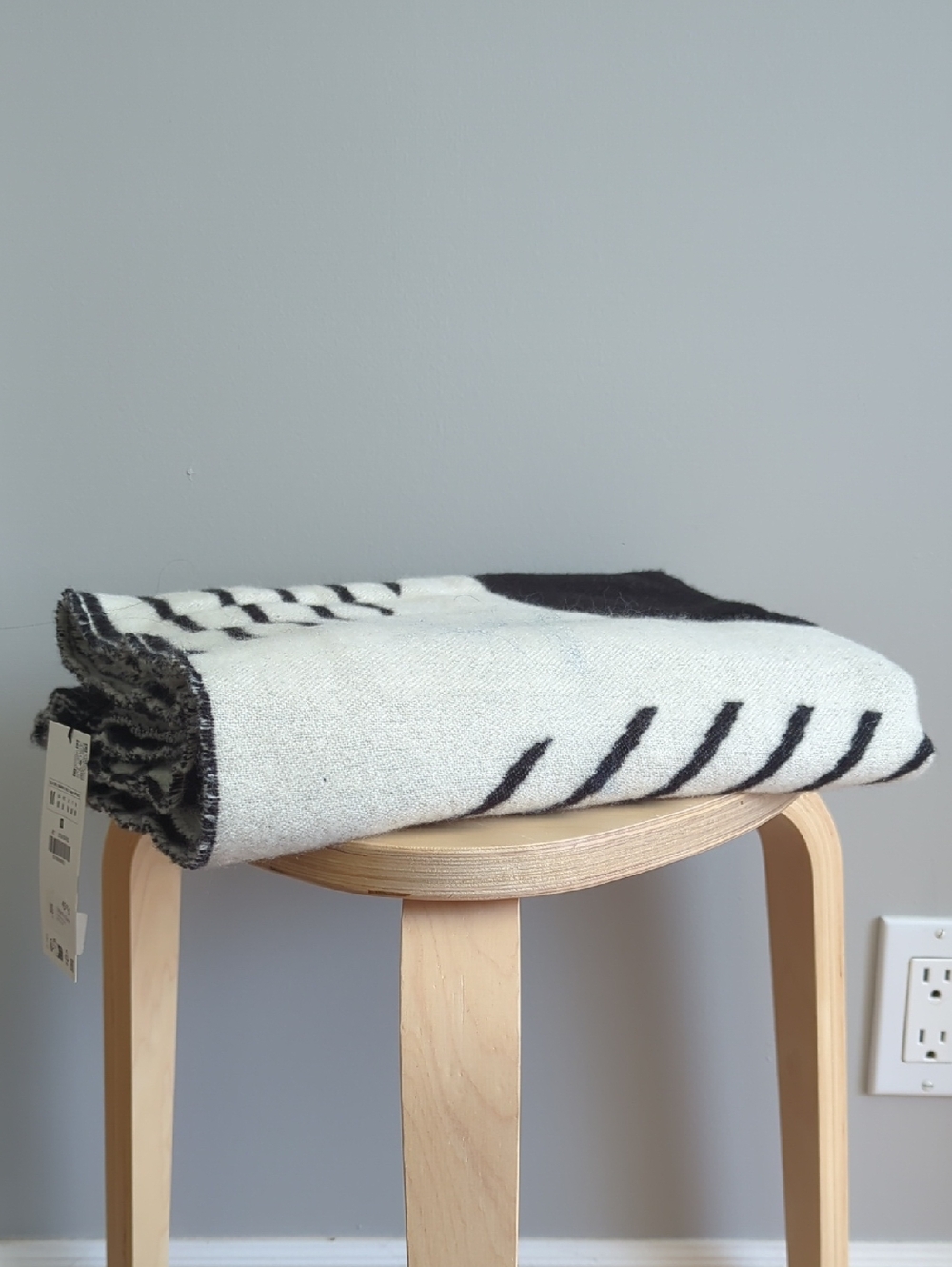 Zara Geometric Blanket Scarf